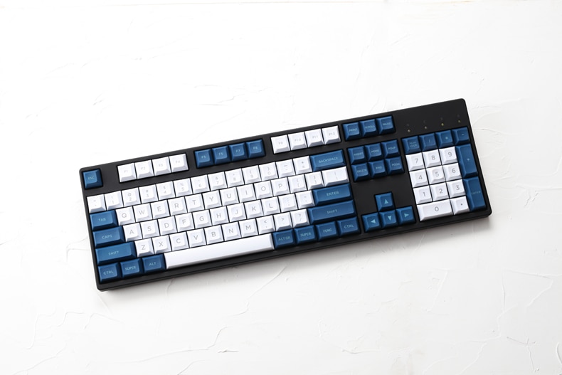DSA-white-and-blue-laser-keycaps-set-02
