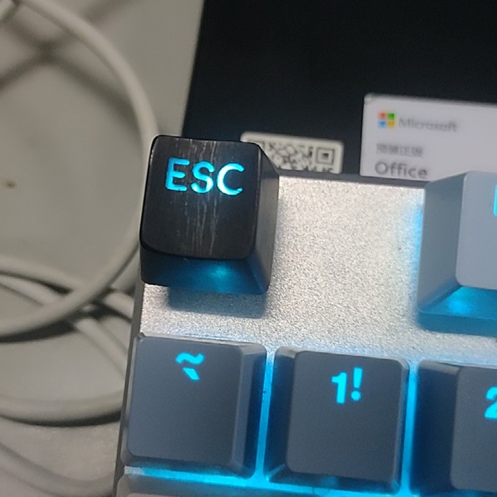 black-walnut-solid-wooden-backlit-keycap_description-8 black-walnut-solid-wooden-backlit-keycap_description-8