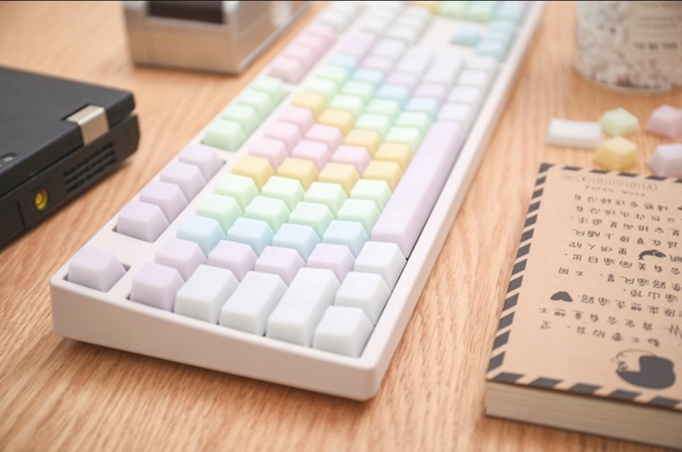 POM keycaps: We will tell you everything about them